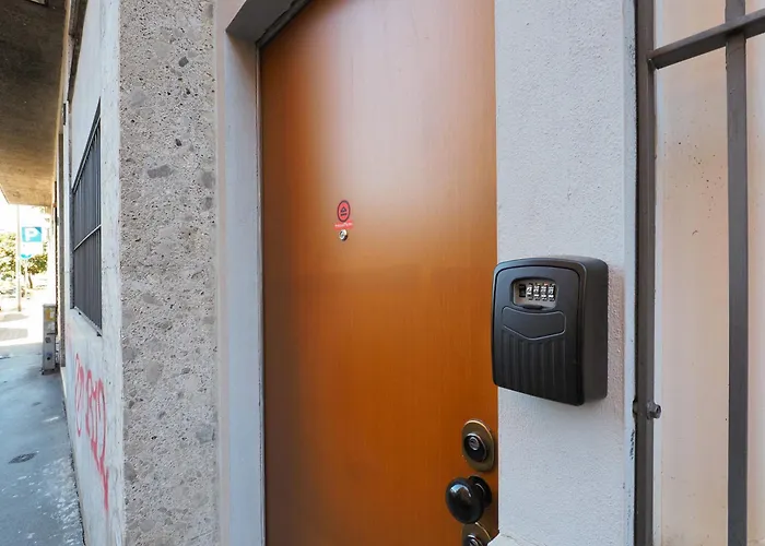 Primopiano - Gluck B Apartament *