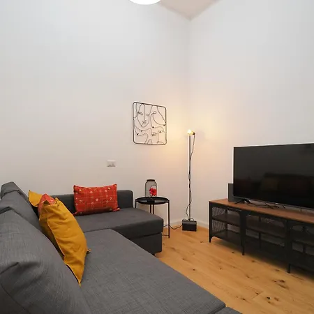 Primopiano - Gluck B Apartamento *